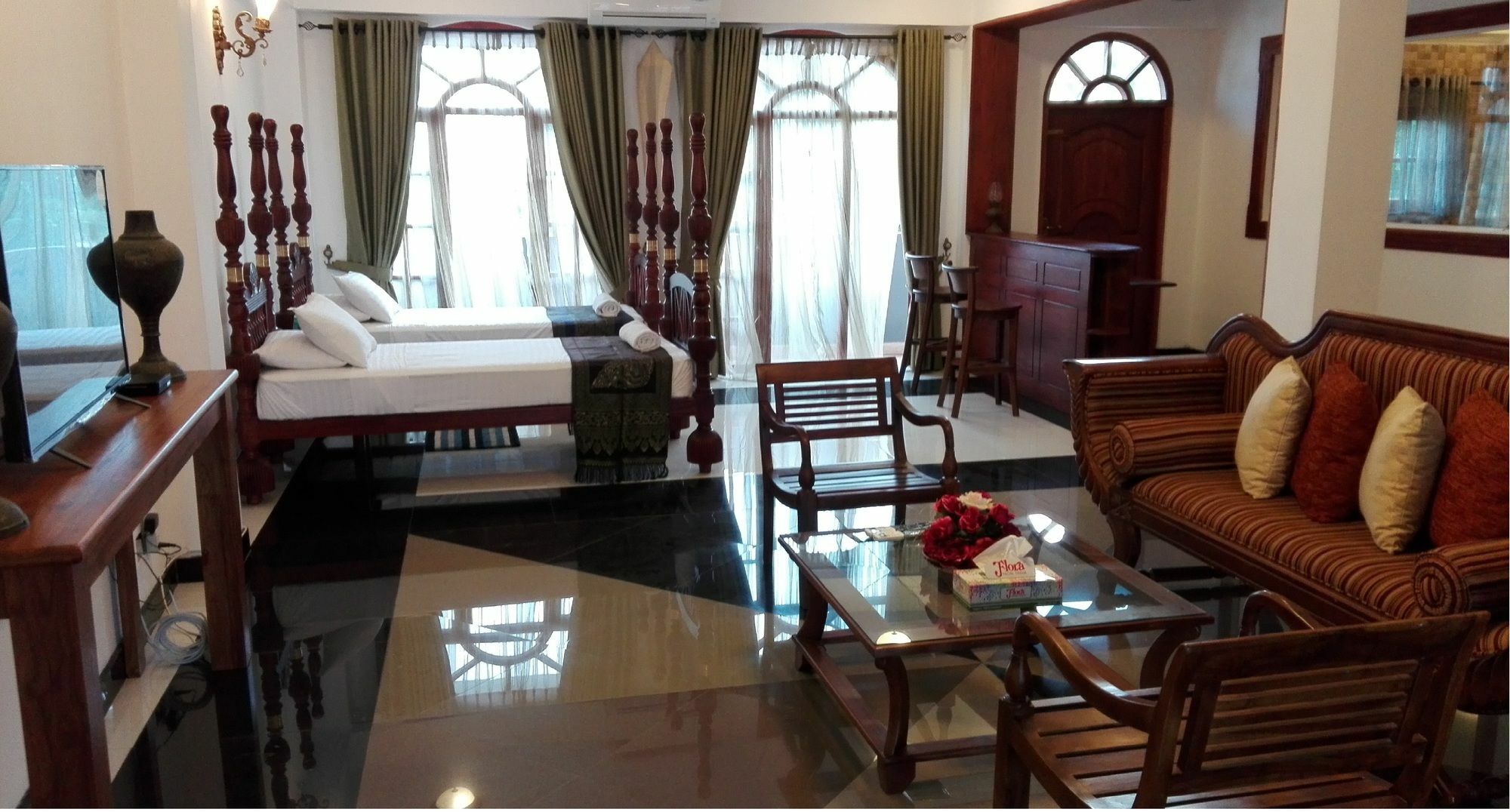 Richmond House Colombo Hotel Nugegoda Exterior photo